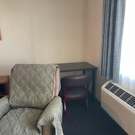 Osawatomie Landmark Inn מראה חיצוני תמונה